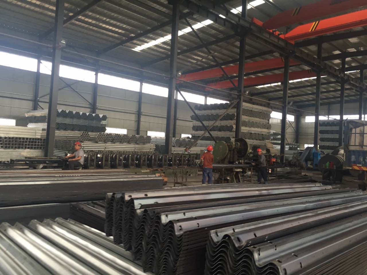 鍍鋅護欄板生產(chǎn)專區(qū) 鍍鋅護欄板生產(chǎn)專區(qū)